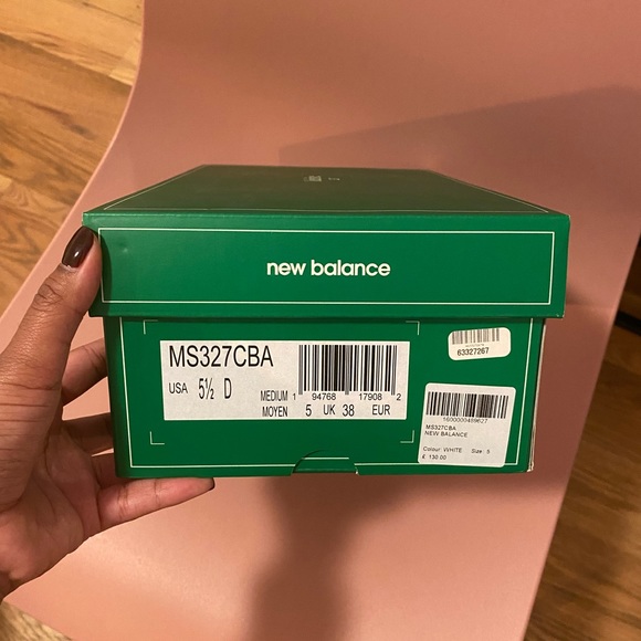 New Balance White and Green Sneakers - Picture 3 of 8